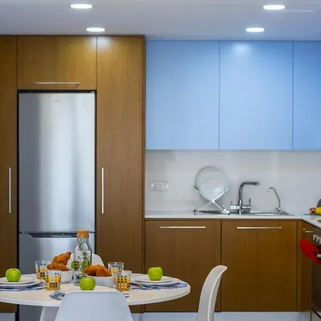 Villa Imagine You And Your Family Renting This Perfect Beachfront Apartment, 1388 Larnaca